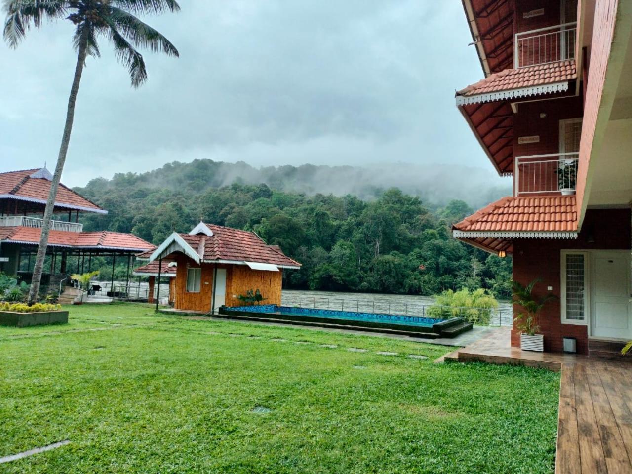 Willow Heights Athirappilly Exterior photo