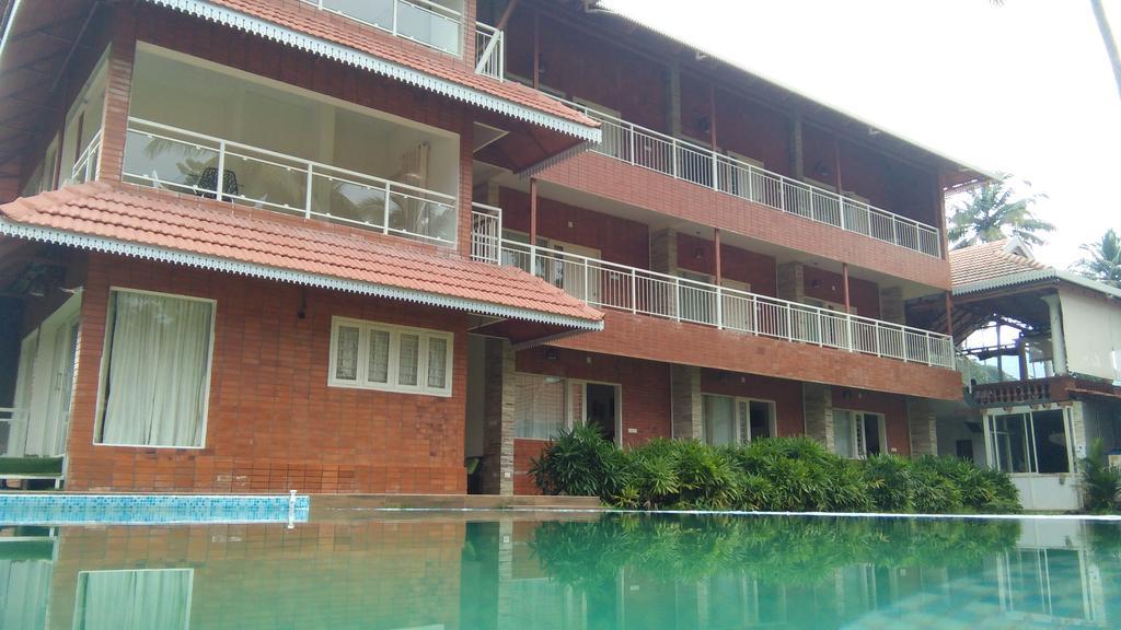 Willow Heights Athirappilly Exterior photo