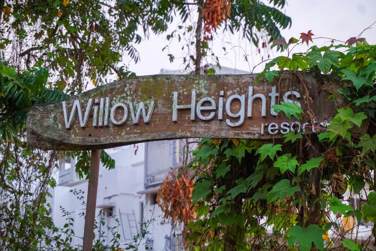 Willow Heights Athirappilly Exterior photo